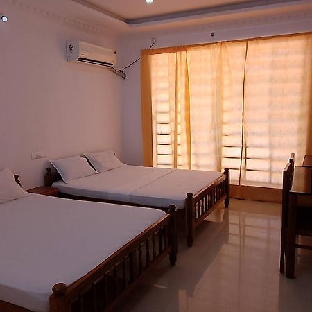 Somatheertham Resort Тривандрум Экстерьер фото