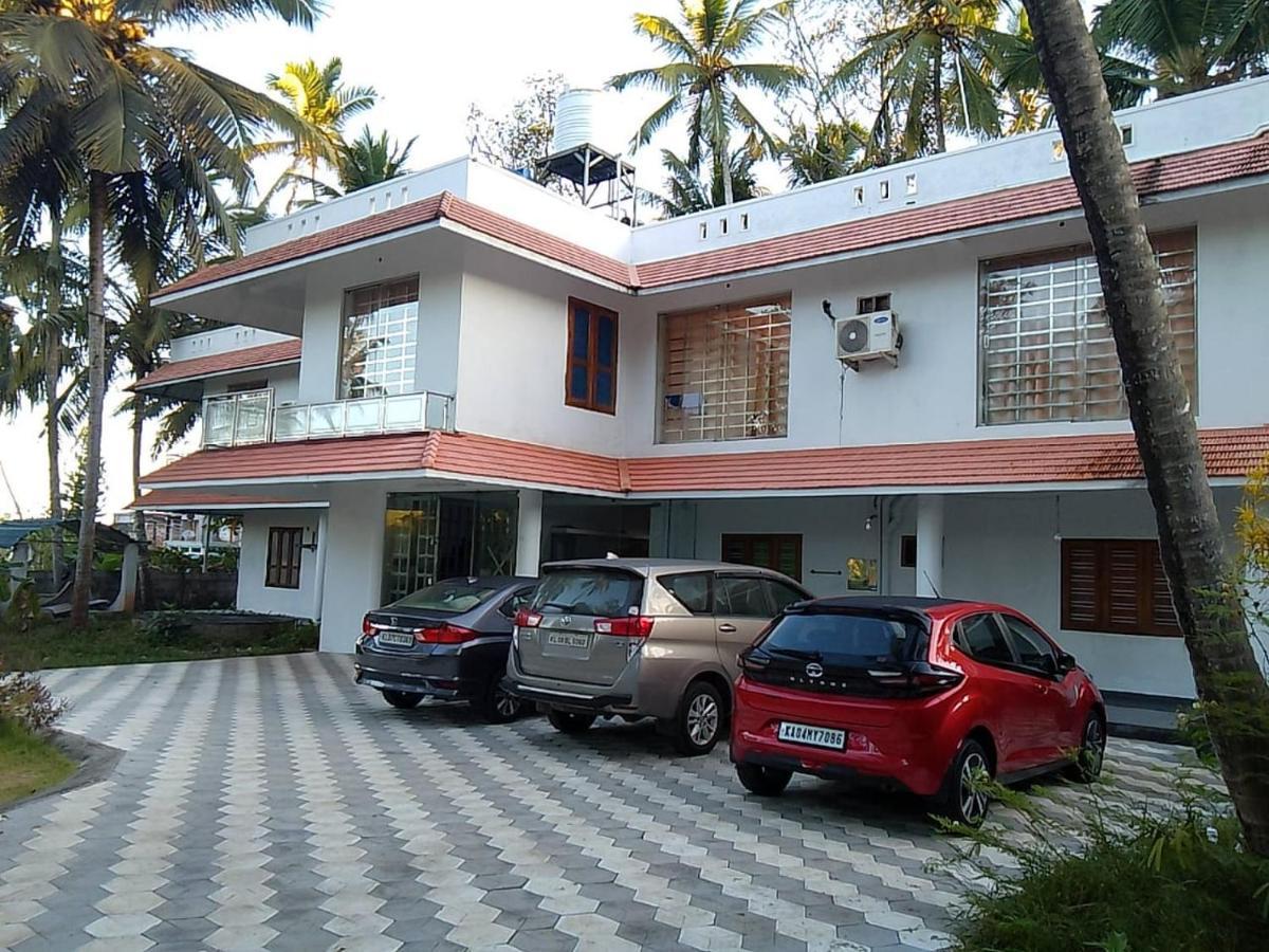 Somatheertham Resort Тривандрум Экстерьер фото