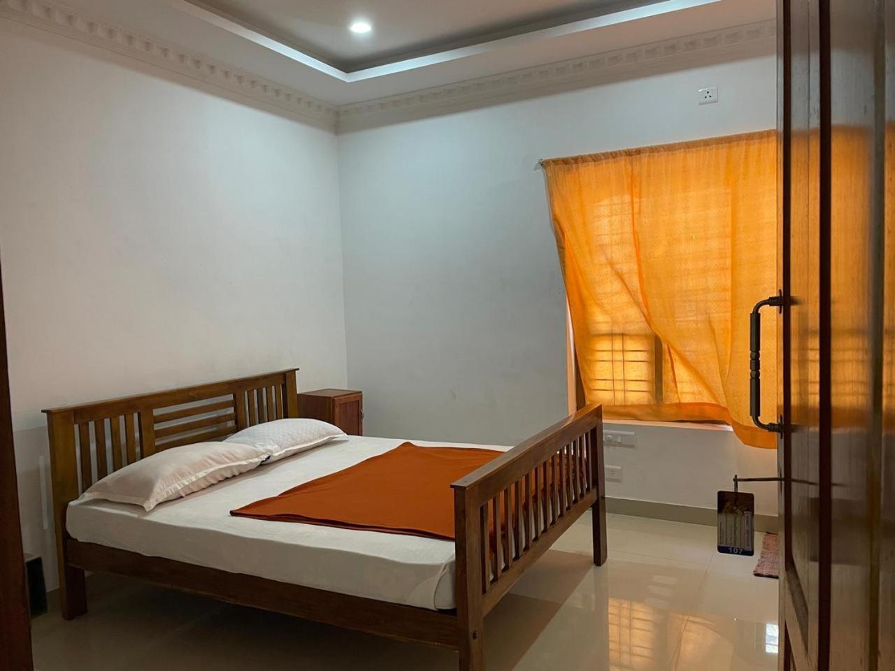 Somatheertham Resort Тривандрум Номер фото